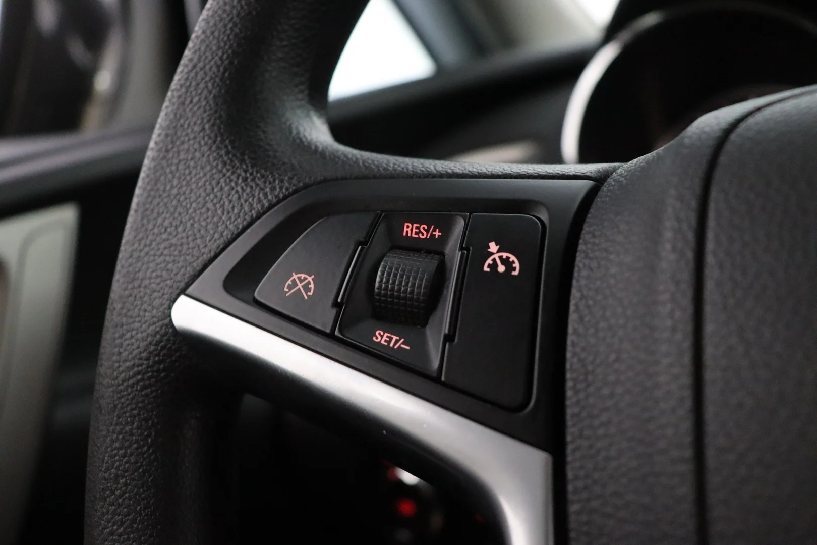 Car Image - 1nOj7r3w9FnMN1AJnD3MZX
