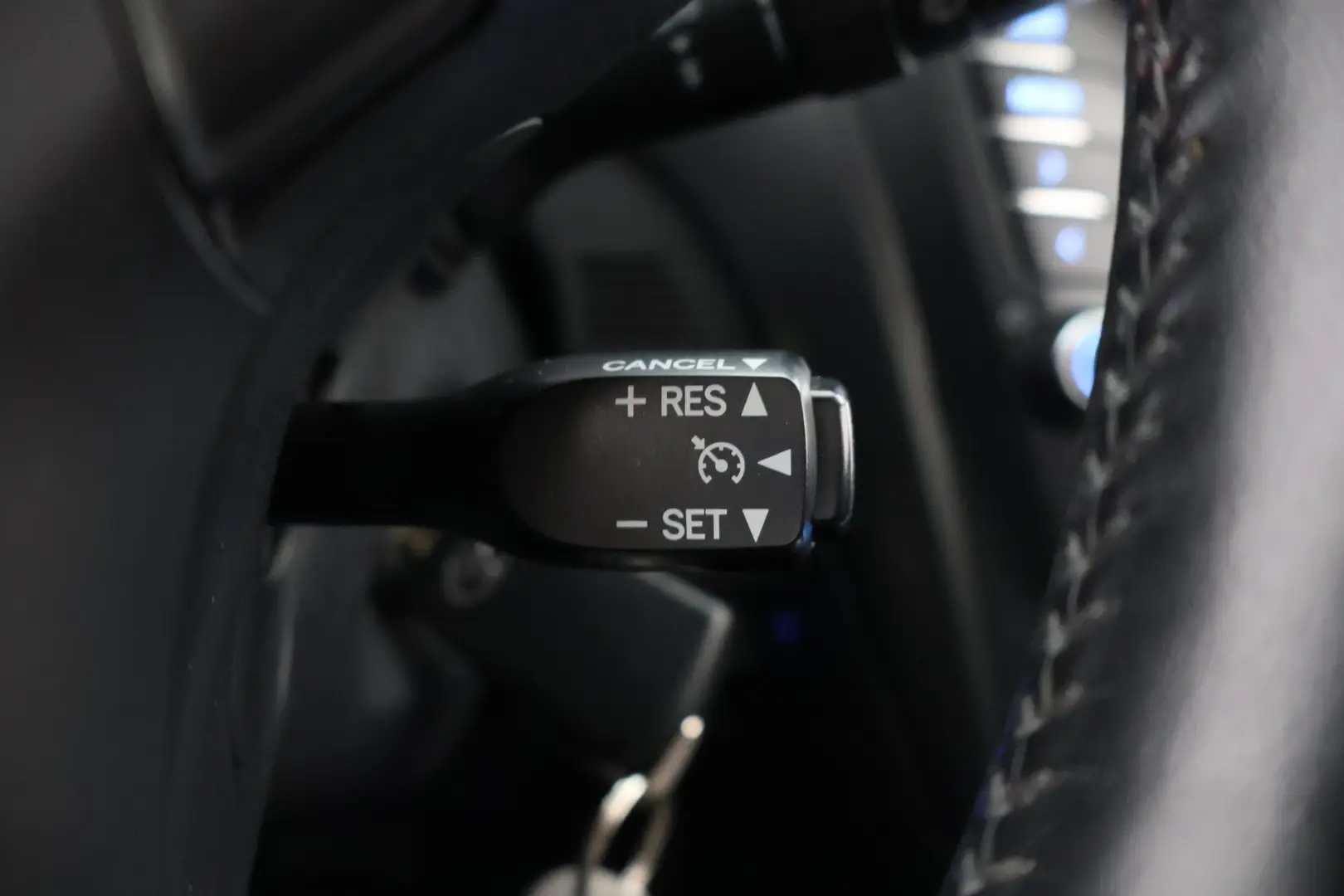 Car Image - 6JG95n0XgqglGHBLYO7cDT