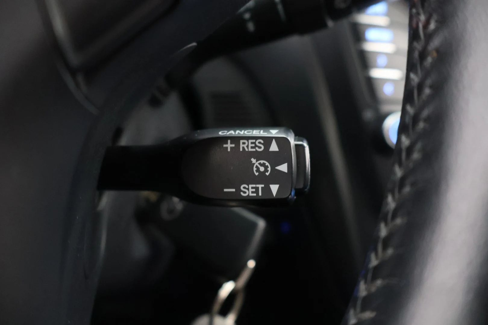 Car Image - 6JG95n0XgqglGHBLYO7cDT