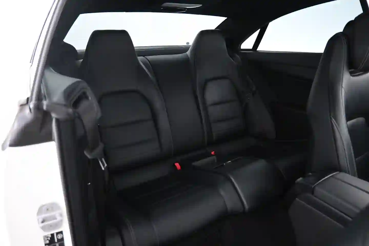 Car Image - eOtrXOnbG3N40wfuXa4ur