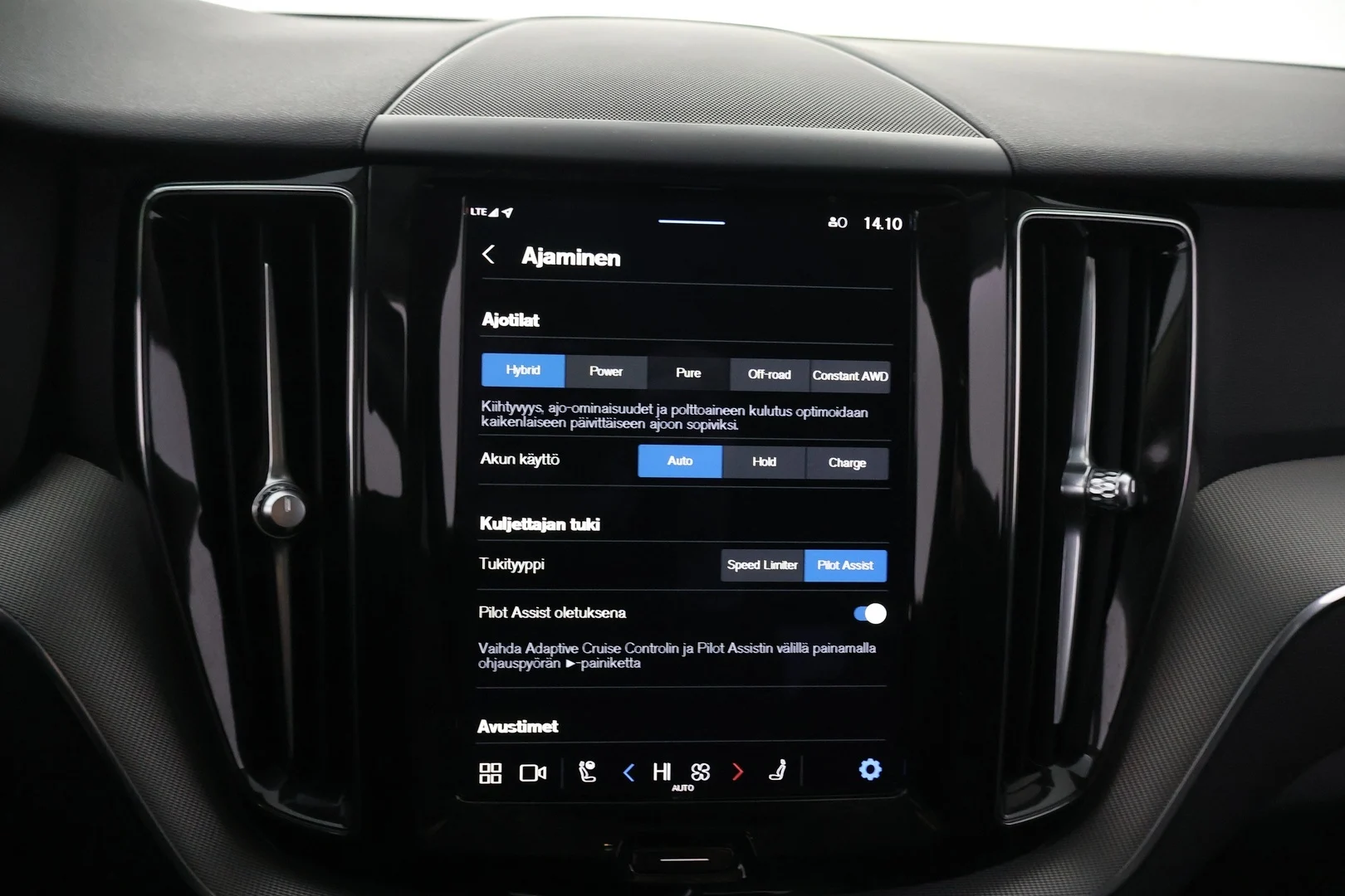 Car Image - y8QXUhw7qAzNICY6UaxLq