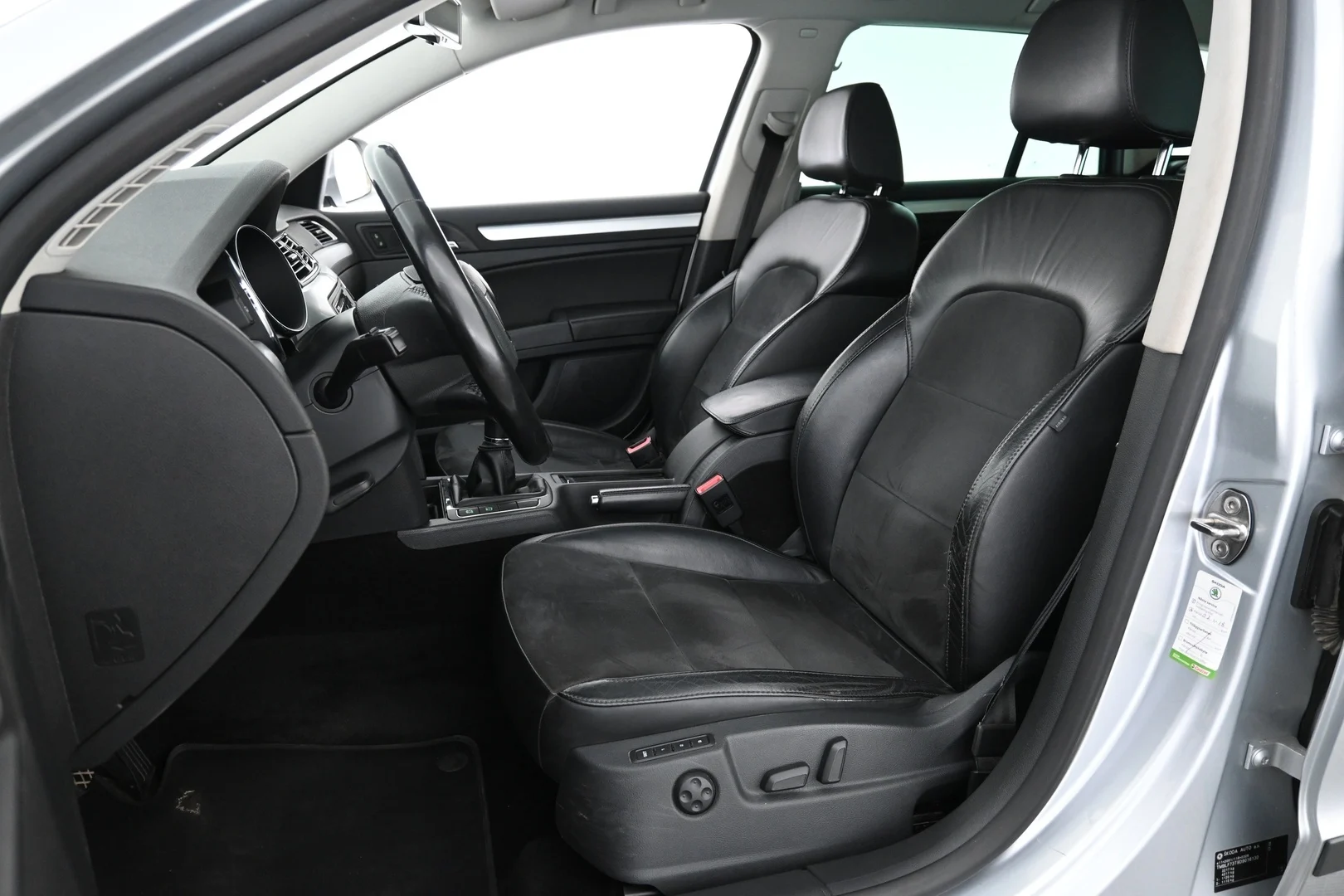 Car Image - 4BesYsQb66aXWKlW7kQJcY