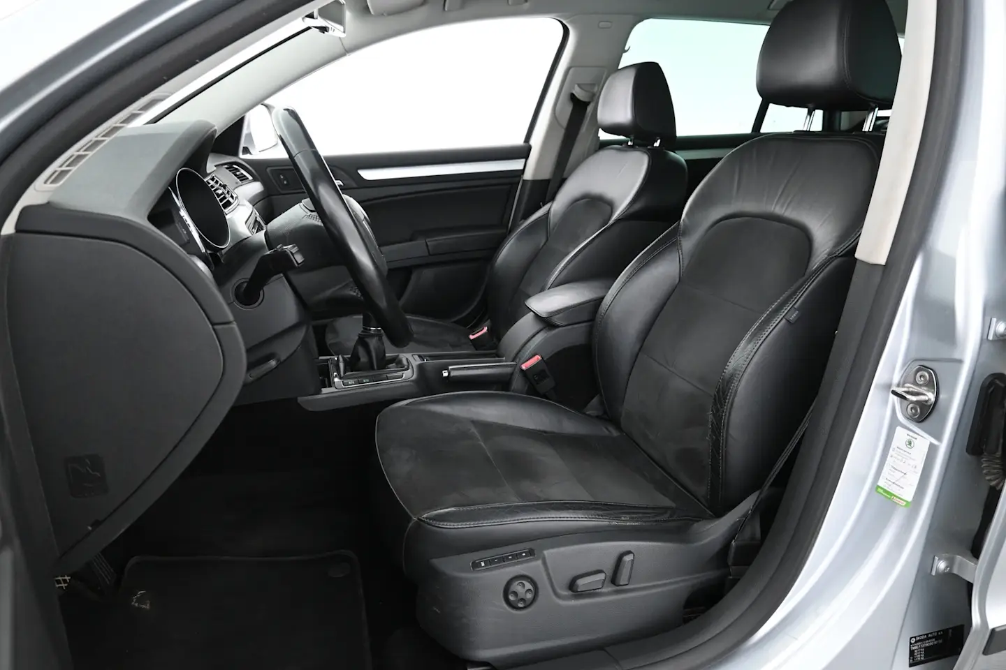 Car Image - 4BesYsQb66aXWKlW7kQJcY