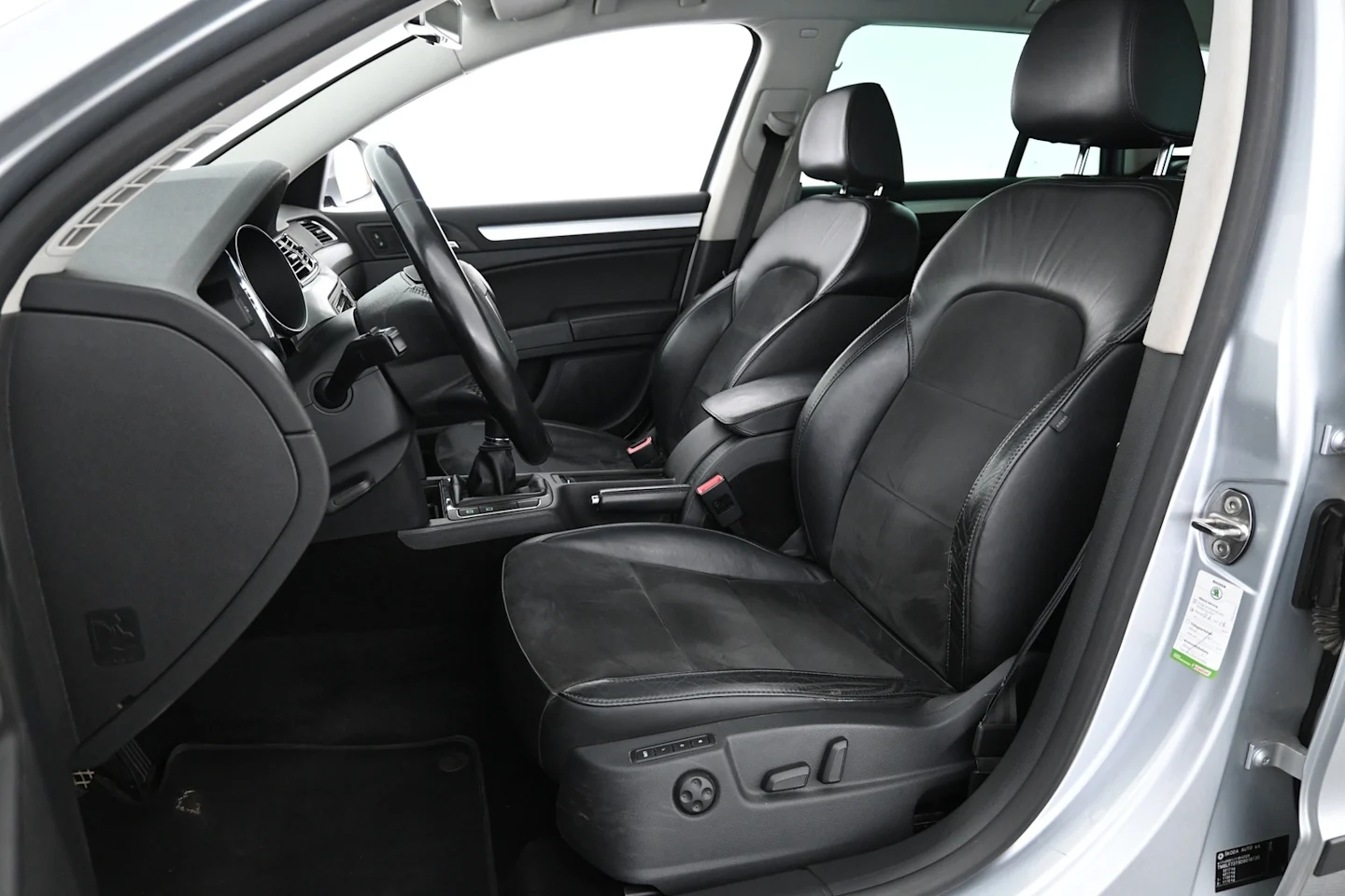 Car Image - 4BesYsQb66aXWKlW7kQJcY