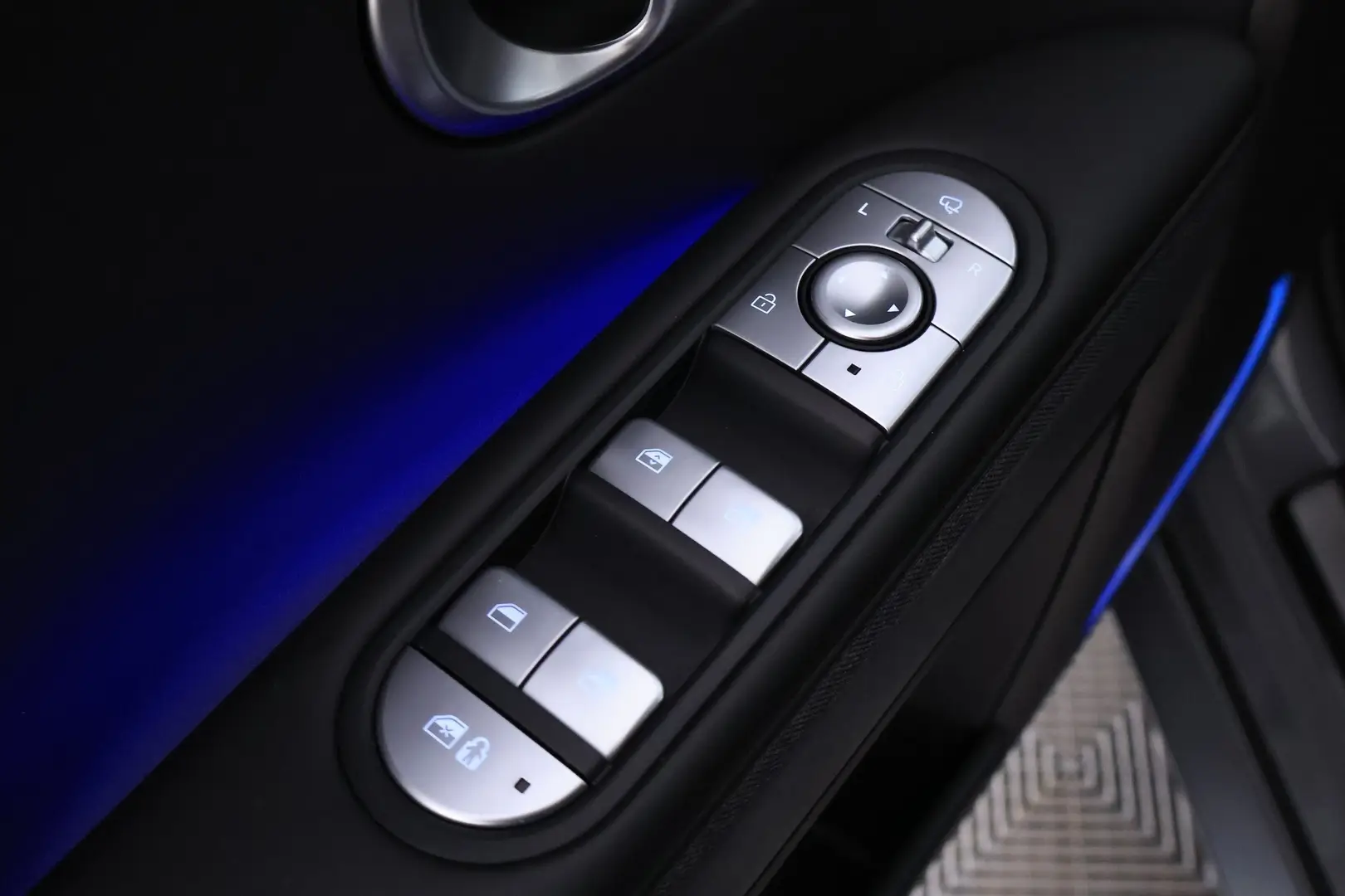 Car Image - 61ji9E3sUhAgwOZNduncS2