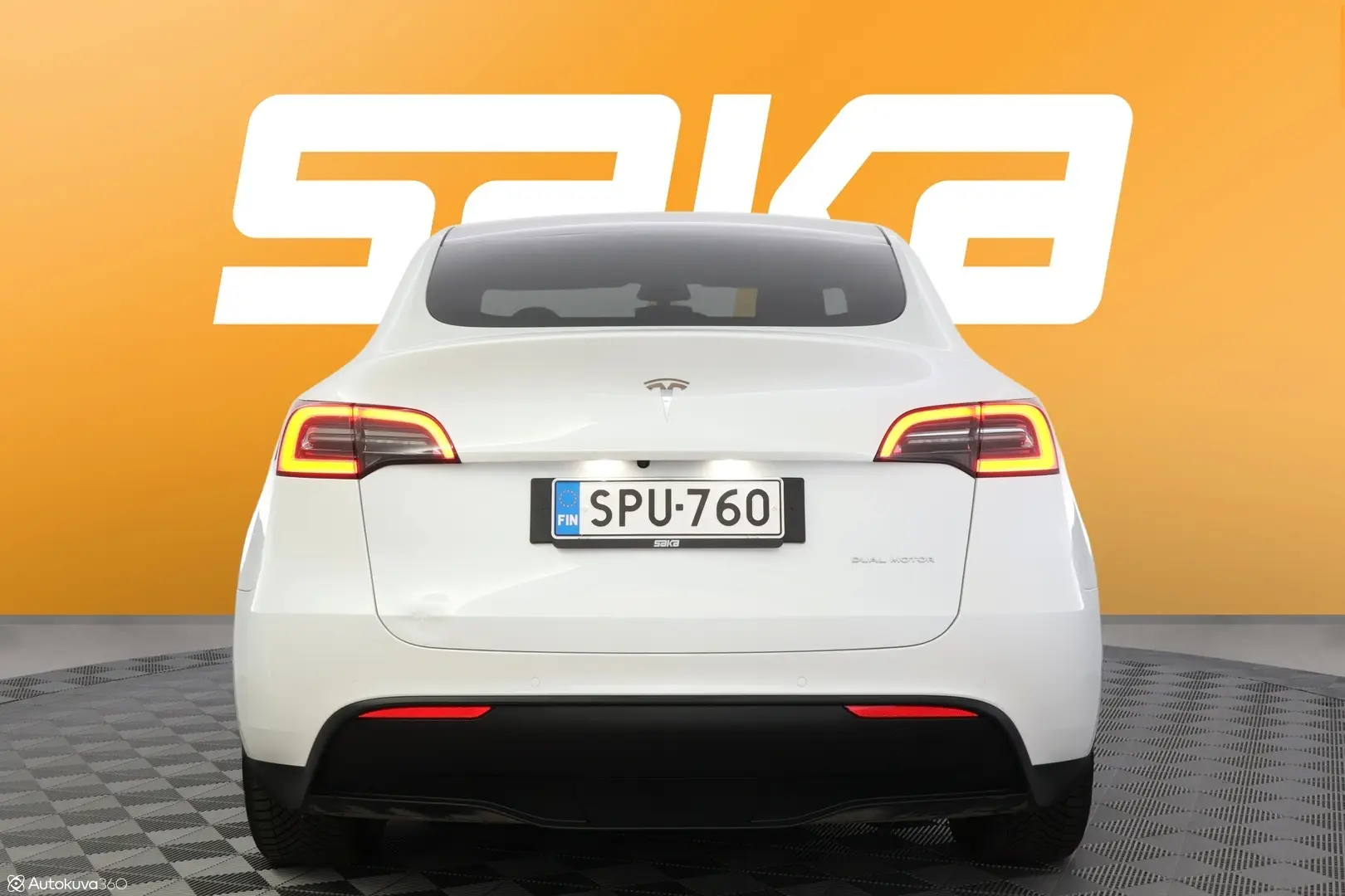 Car Image - 2DE8cU90u7044xw7ZHEvUZ