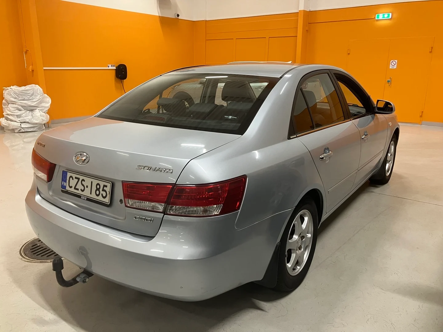 Car Image - 2KV2B6My5KuzxRxH7CCyp2