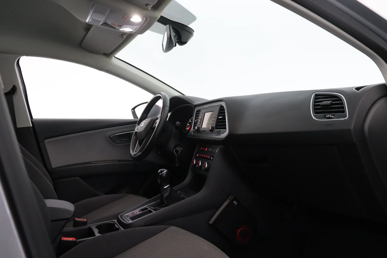 Car Image - 2Q7sSMWRiFtOTh6SkXmmzr
