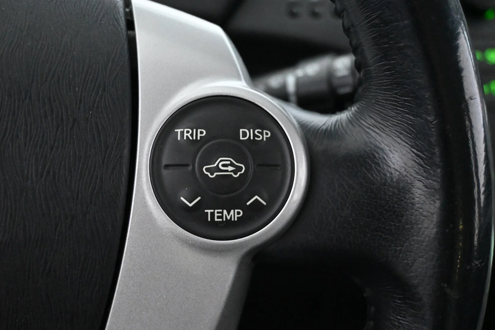 Car Image - 4P29le0nPDPRrOo1UHDXJM