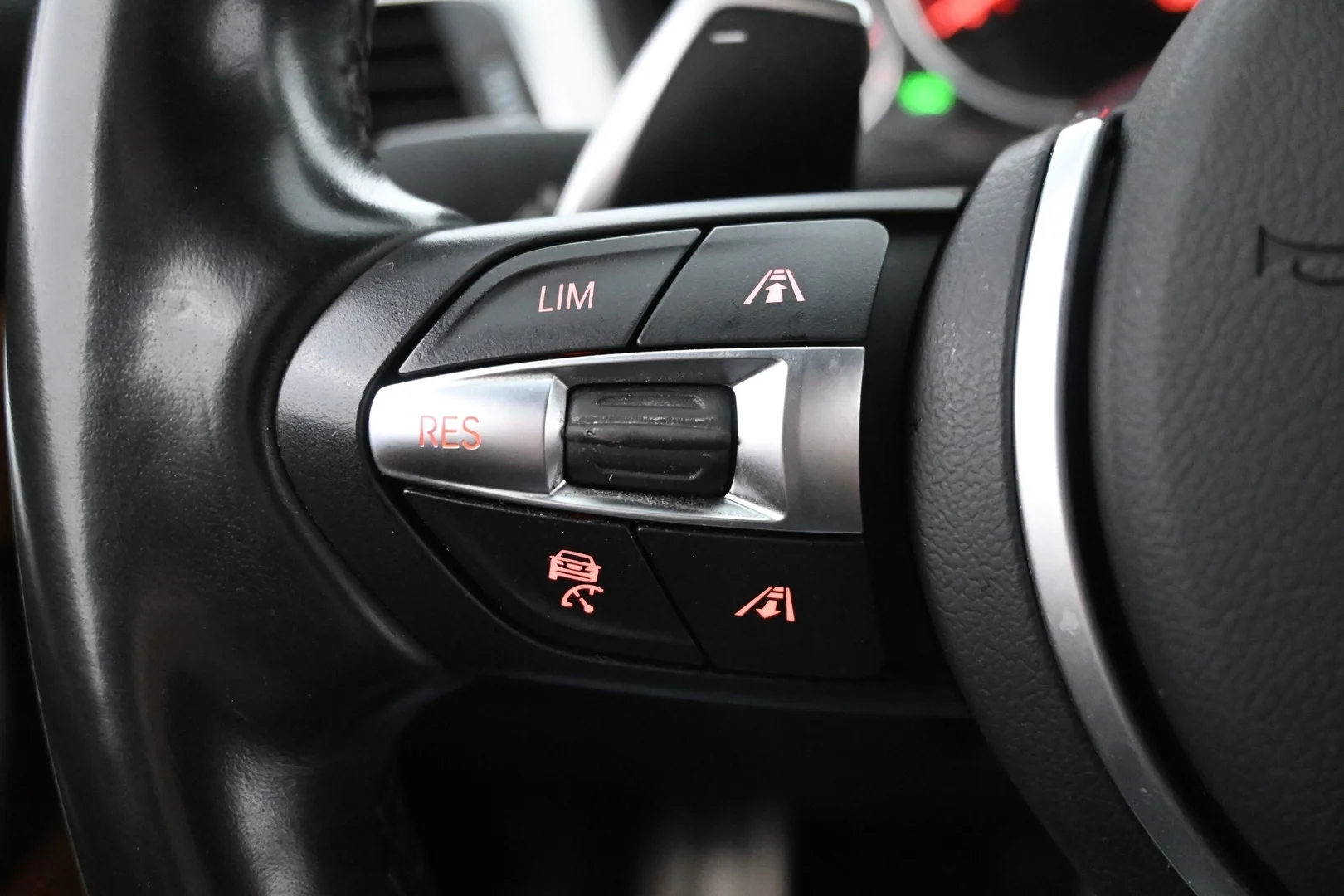 Car Image - 4UMHJvLVISEBicsflklwA2