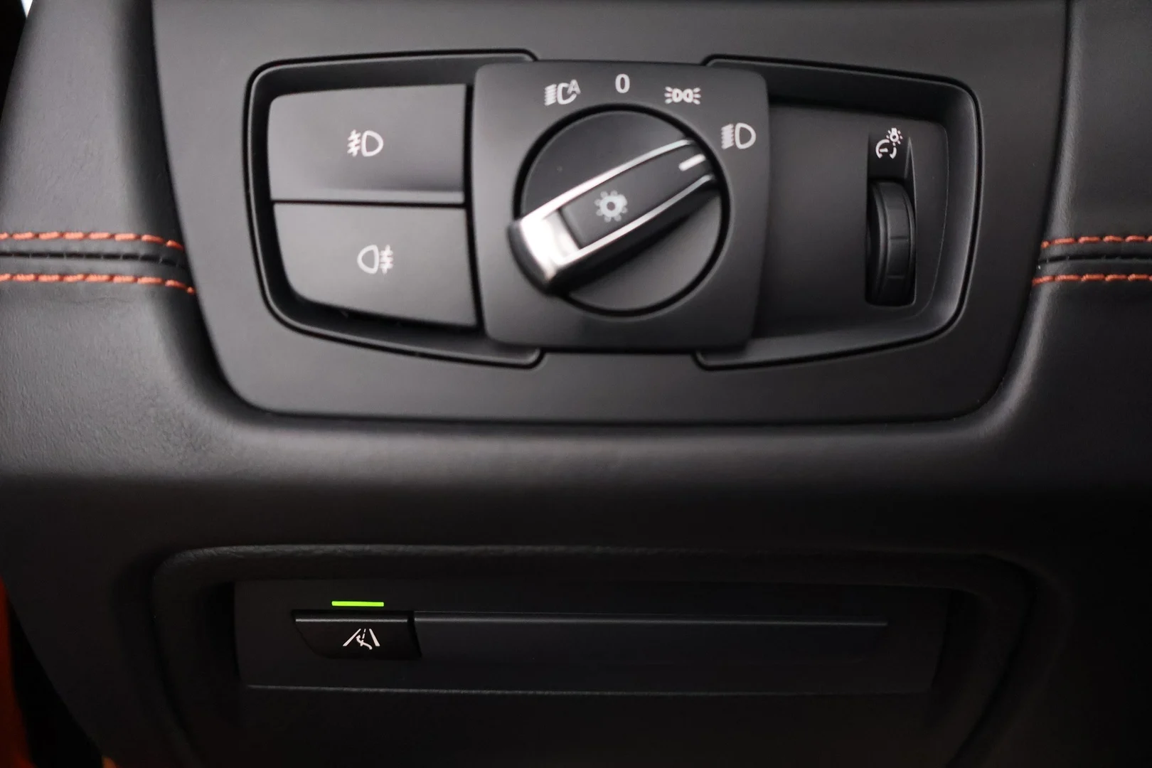 Car Image - 5iIZqgsZ1fFSkLVGbjc4E7