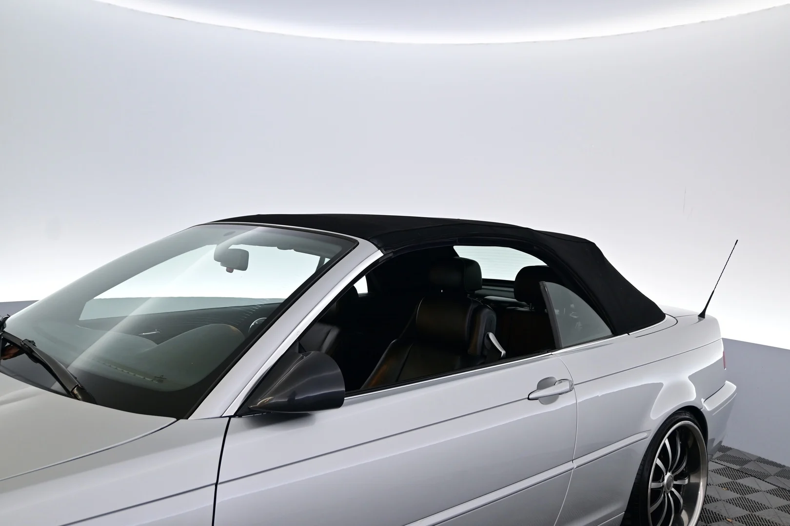 Car Image - 6dmDbnbQYCo7OOcifYA7eU