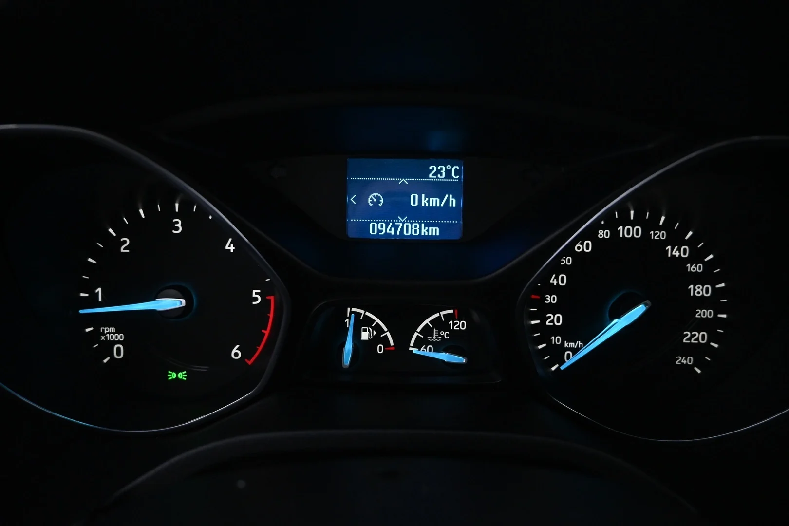Car Image - 1mVcq8Q0ny4EE5cCoiqDGU