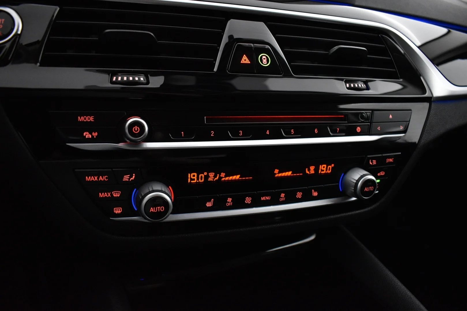Car Image - 5bLjviMffSCLn6bsLhoviA