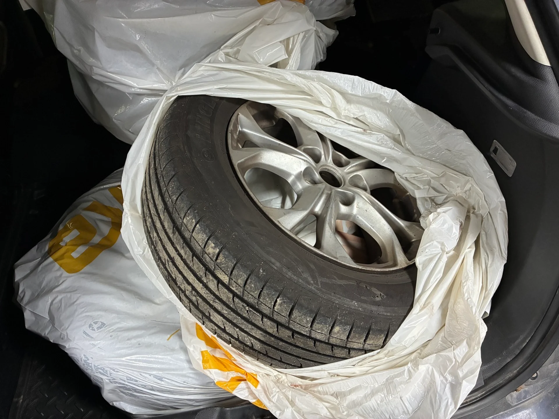 Car Image - 40paXDJZu1PuuBMazd0kyj