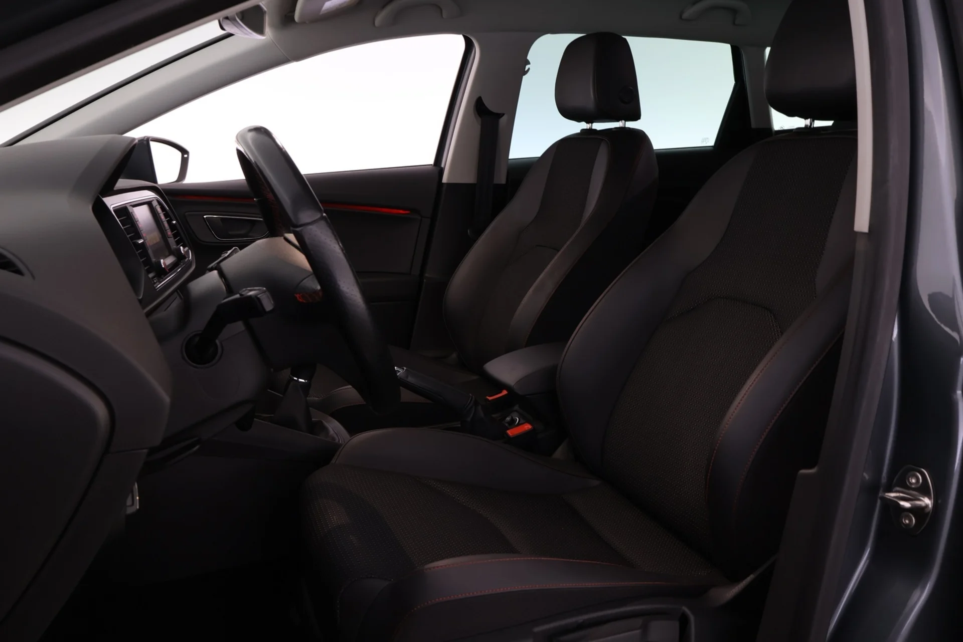 Car Image - 3QXMvNztwPxrMyxtFk8gdB