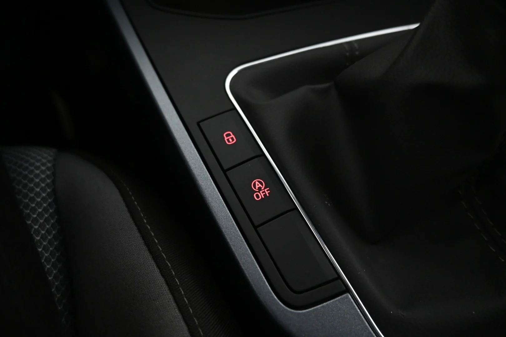 Car Image - 6IAmZ5VfryEH5vVhA40npy
