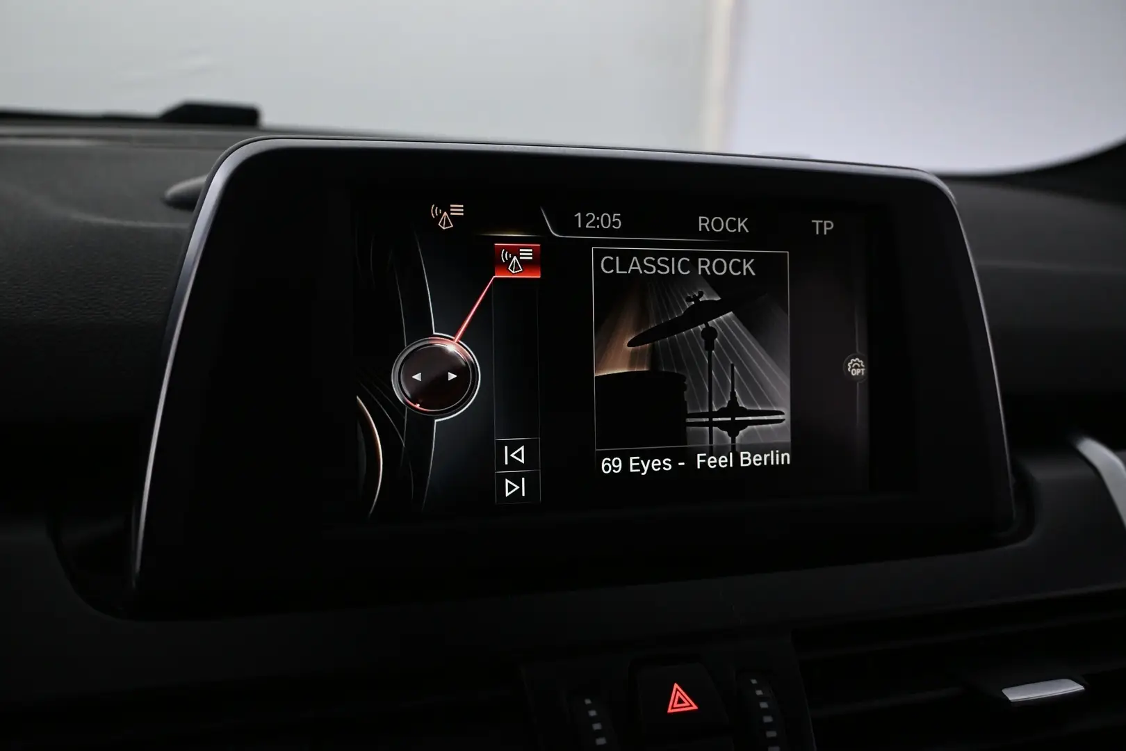 Car Image - 1GaOcSpMWyxcH6VuzhiXEa
