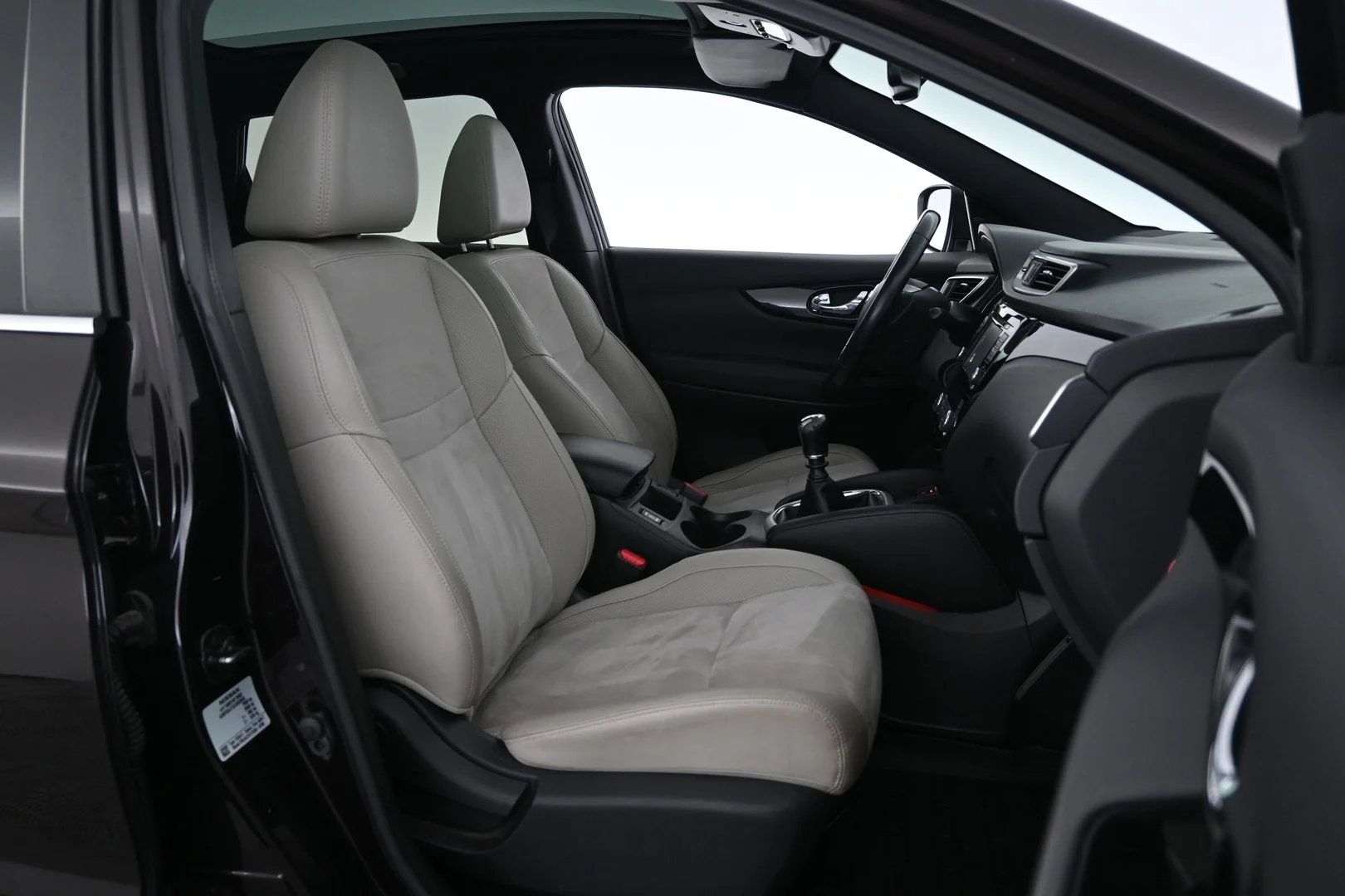 Car Image - 4HCIZi38lGzMvRyF641ESK