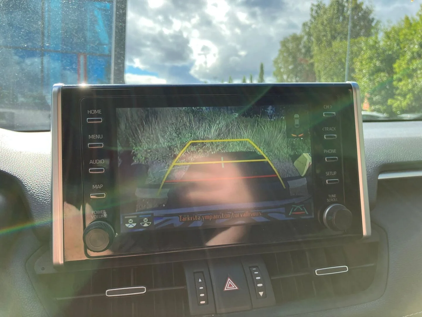 Car Image - 1URslV15dn1lADwKptylGb