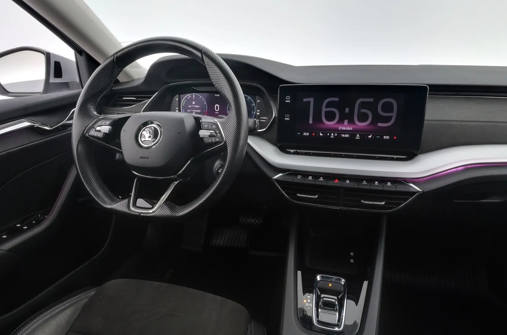 Car Image - el2slJT0mmnmQI7edaE74