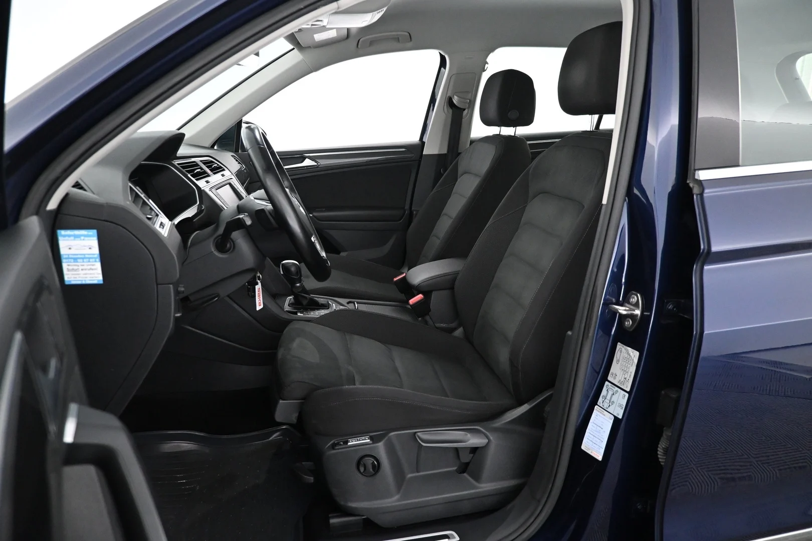 Car Image - 4QMIedHFe9Wum9YnjI5J9G