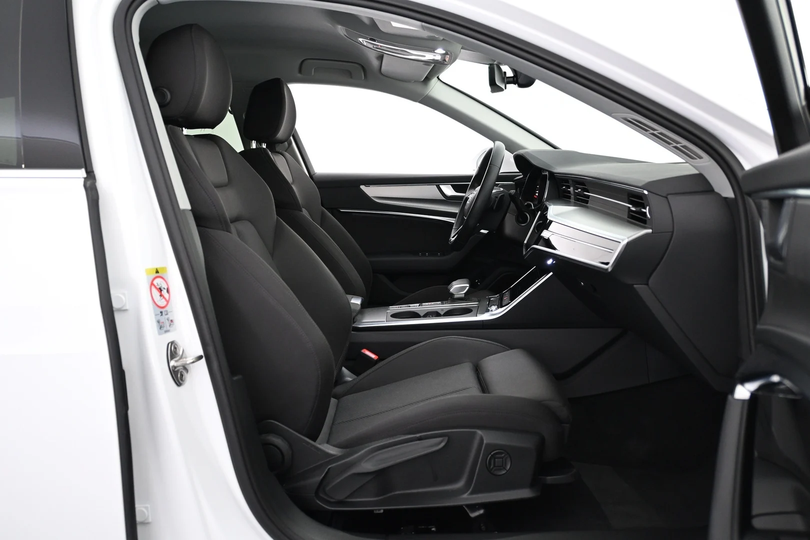 Car Image - 4TVGClKVJdrNRs4joIWB3j