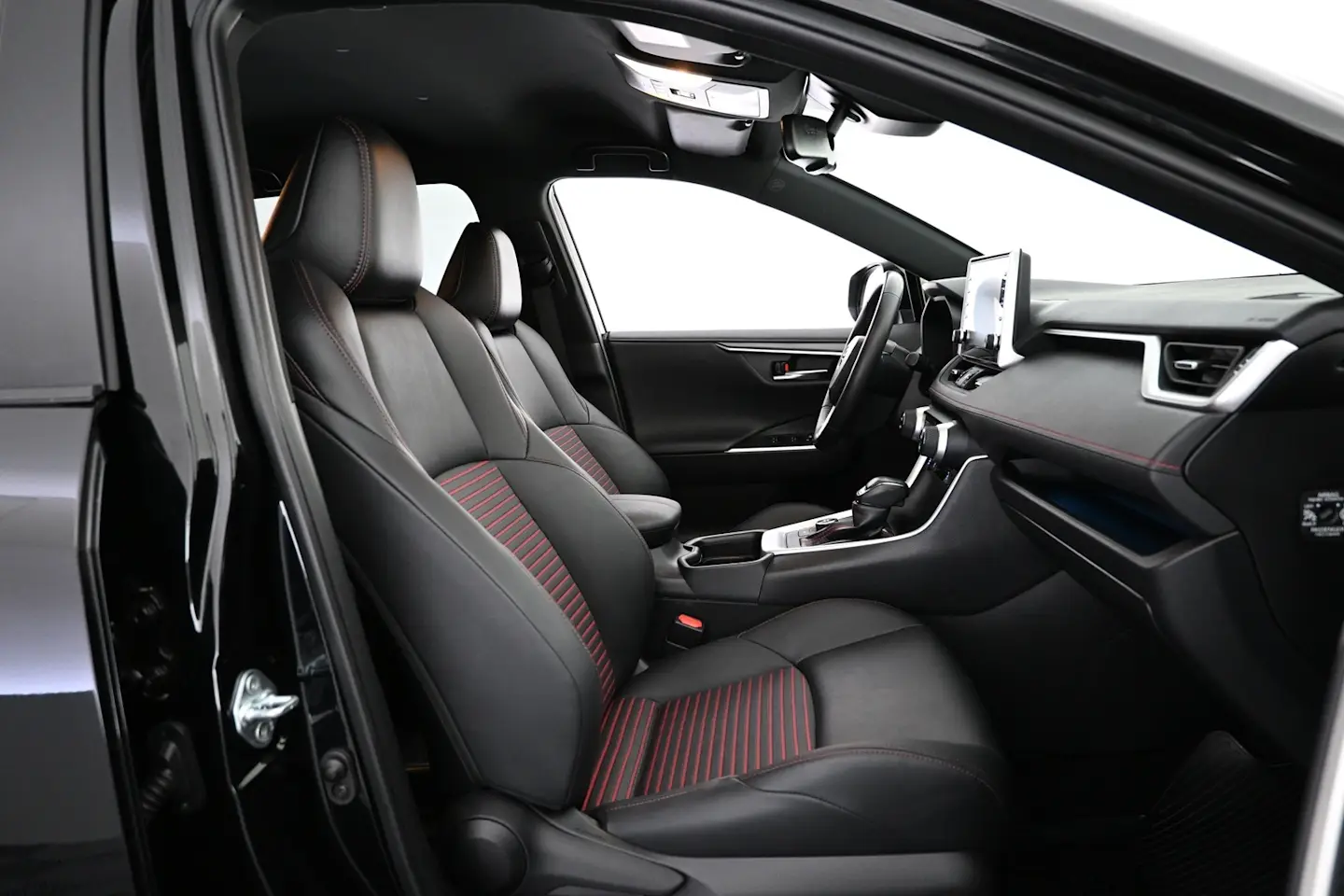 Car Image - 4BS67xeLLChIkEOExmRNbQ