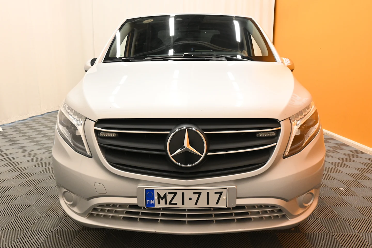 Car Image - 6e12SwmDnWu769yUGCYequ