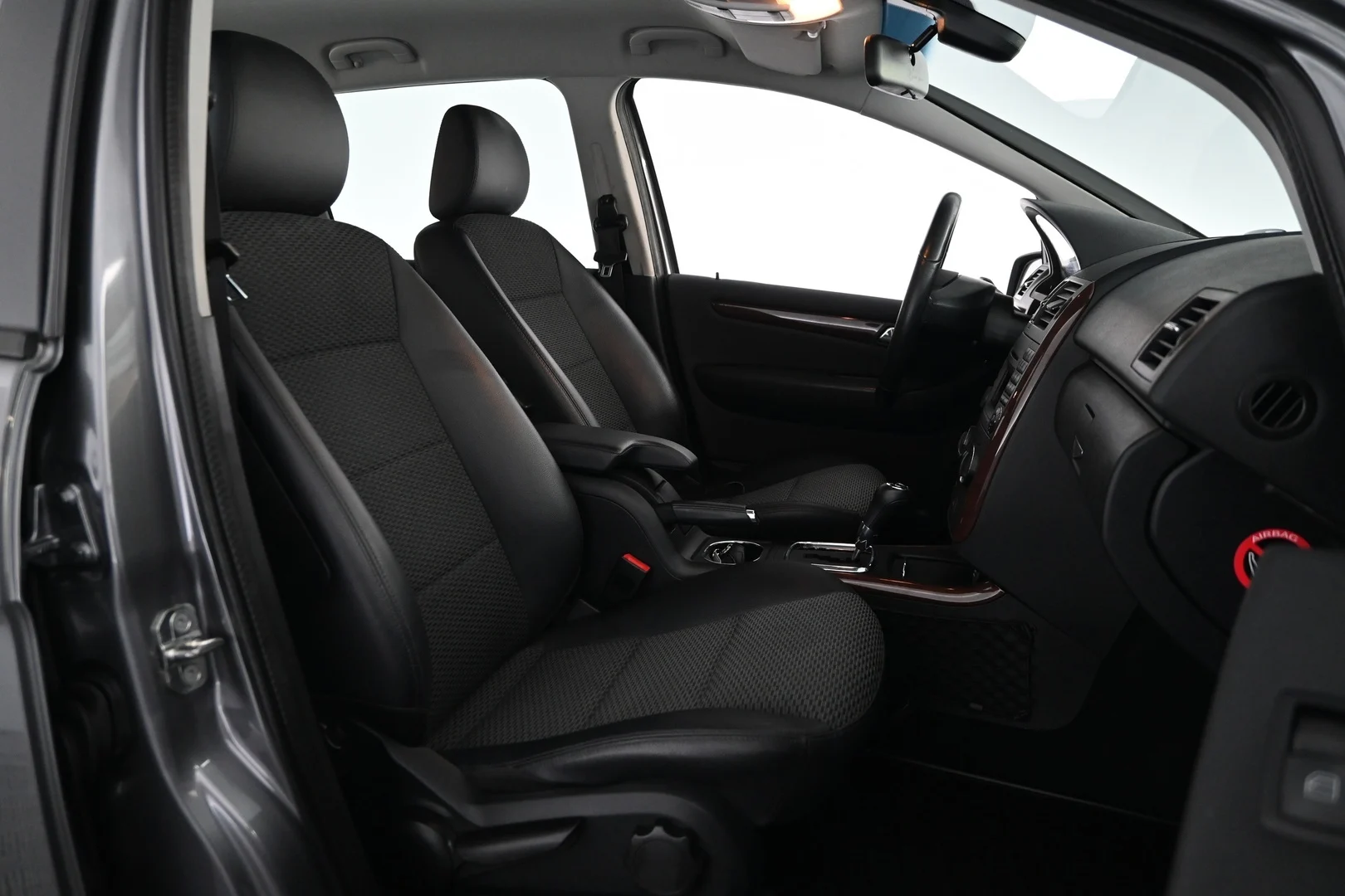 Car Image - 7gXQlnPCpHsisZT15Xvv3
