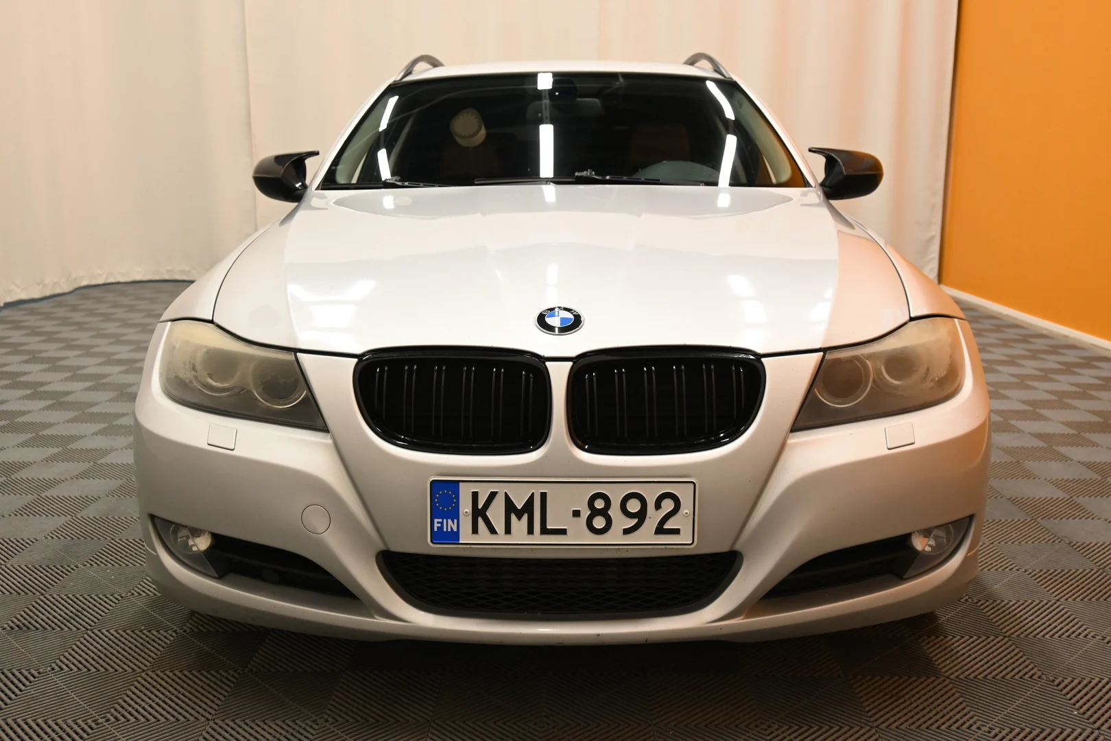 Car Image - 7fZ1FF0h4xasxzhyzMK6jh