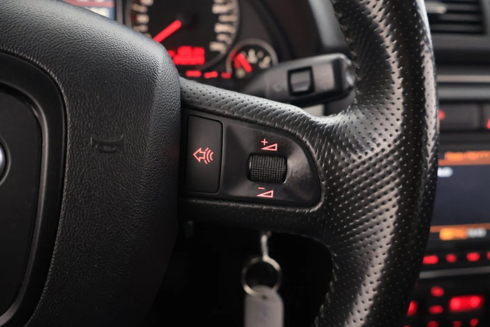 Car Image - 5h3MBOPGwTpGnFZCUZB6m9