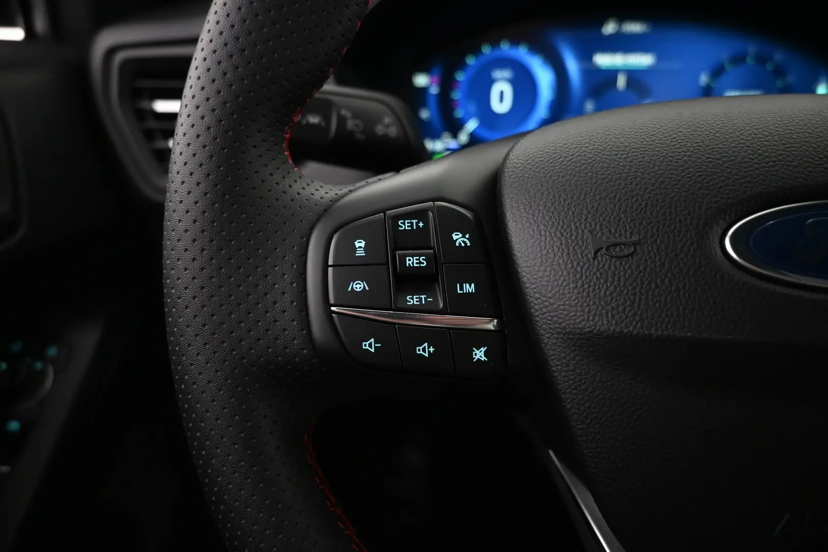 Car Image - 3Q0B6ZzEMtaUoq1jWaJdaL