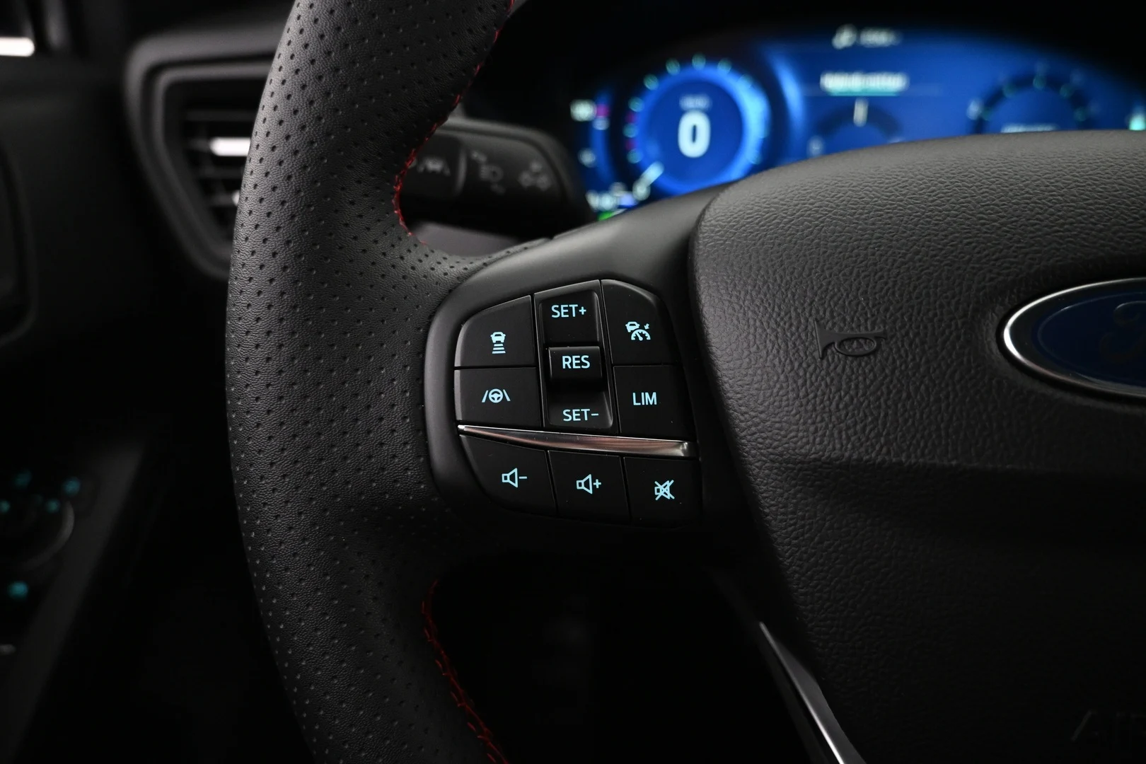 Car Image - 3Q0B6ZzEMtaUoq1jWaJdaL