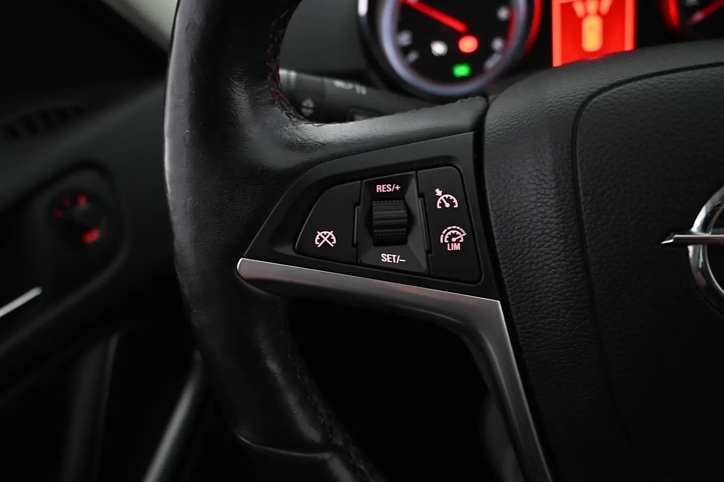 Car Image - y56TAEMvsTvWEJikamjCh