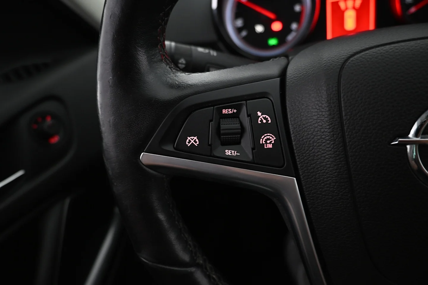 Car Image - y56TAEMvsTvWEJikamjCh