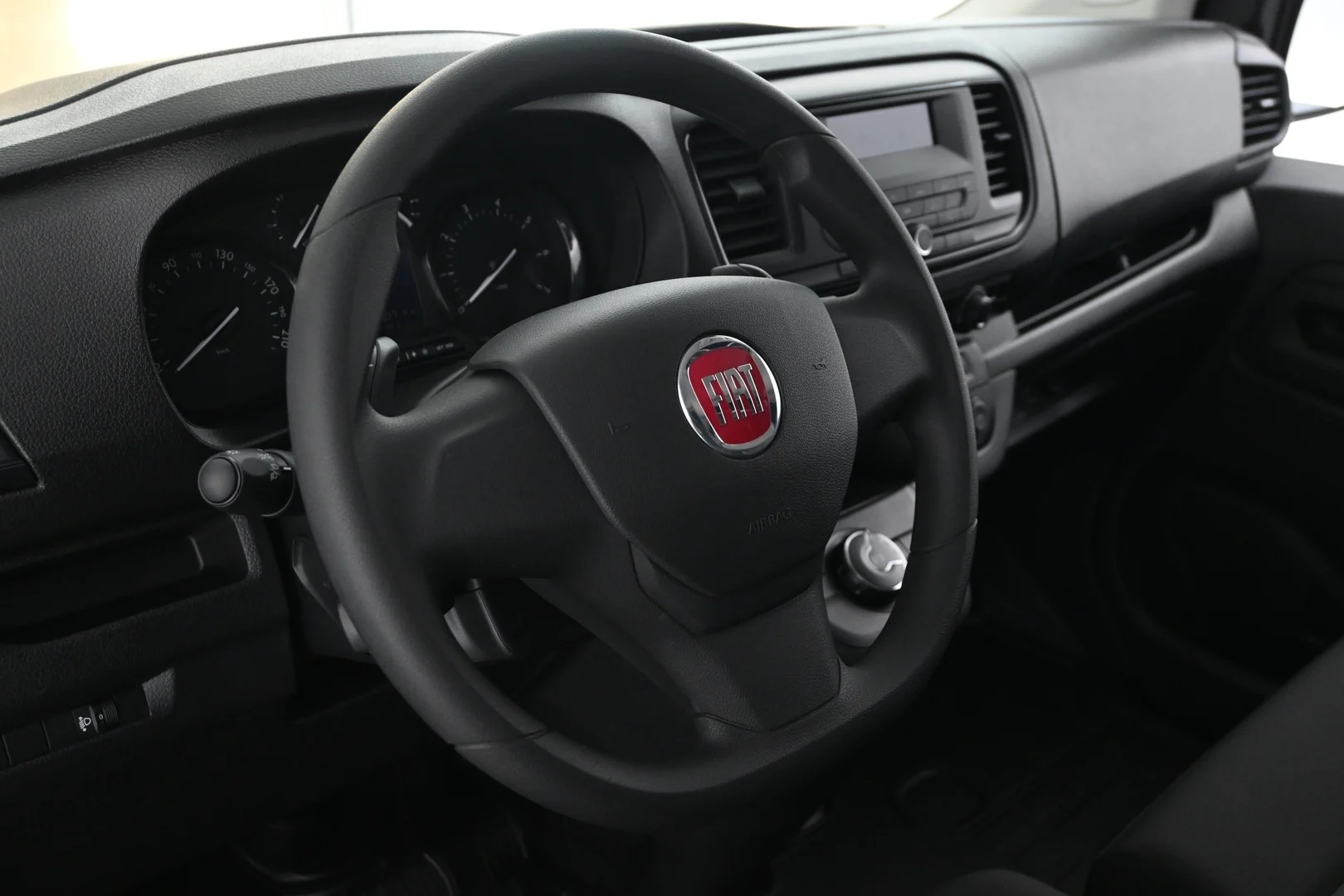 Car Image - cPWuGG2kYRXDJAqzdHsfv
