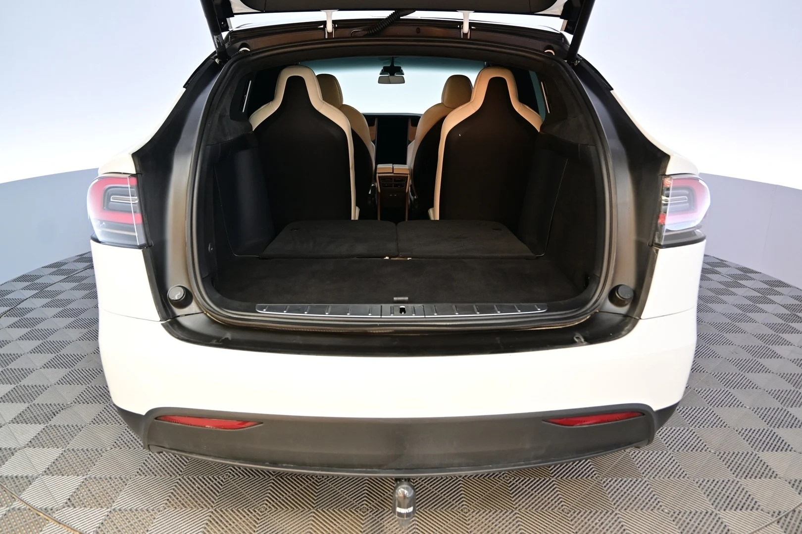 Car Image - 2UaRMcQOjZkhXBZilbaVgb
