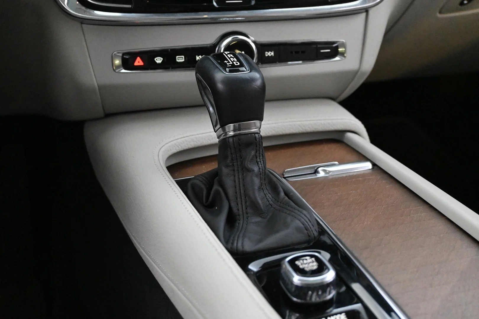 Car Image - 6iwjL8zM5164cbYVqZJ4MC