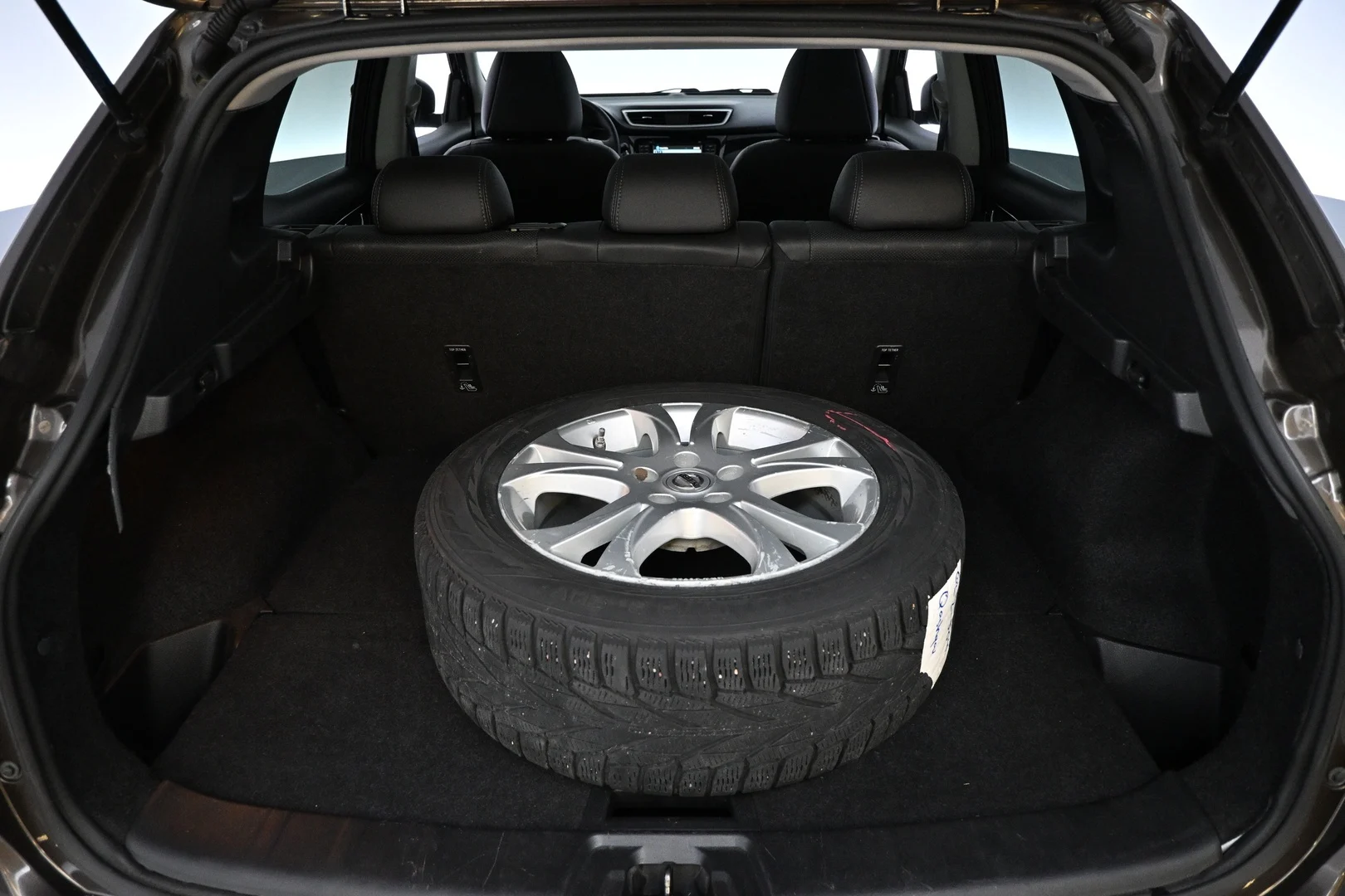 Car Image - 4YN31RJsl35svaI7rkT6C9