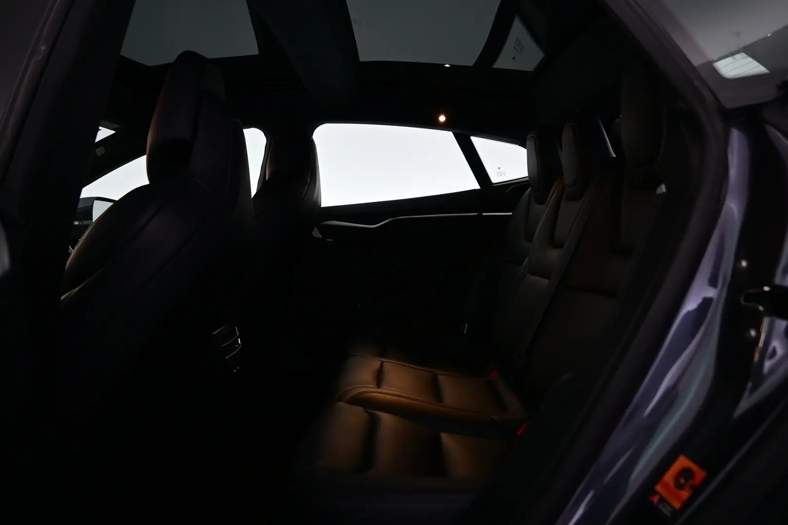 Car Image - 7f5KBKewTFB8doFvq8jNml