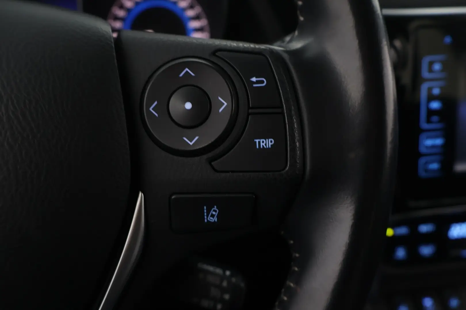 Car Image - 6WVSG3e99UhOYJ8idpoFnw