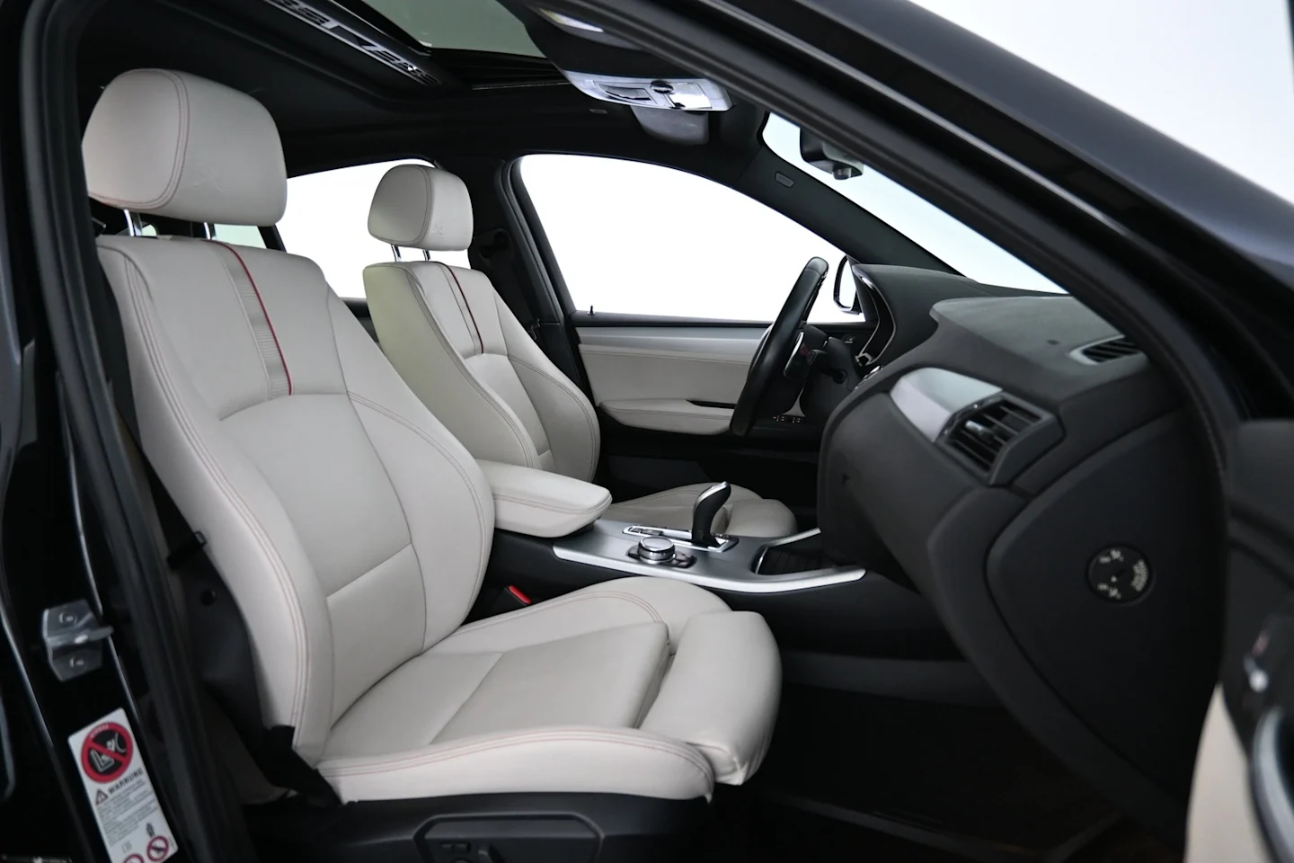 Car Image - 3cKf37M28dTio3kWO8YJrp