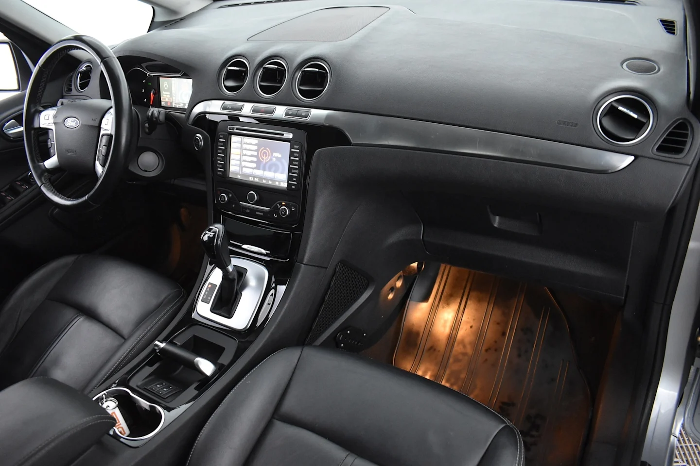 Car Image - 7iVr6pigFUO50688tdh7Tv