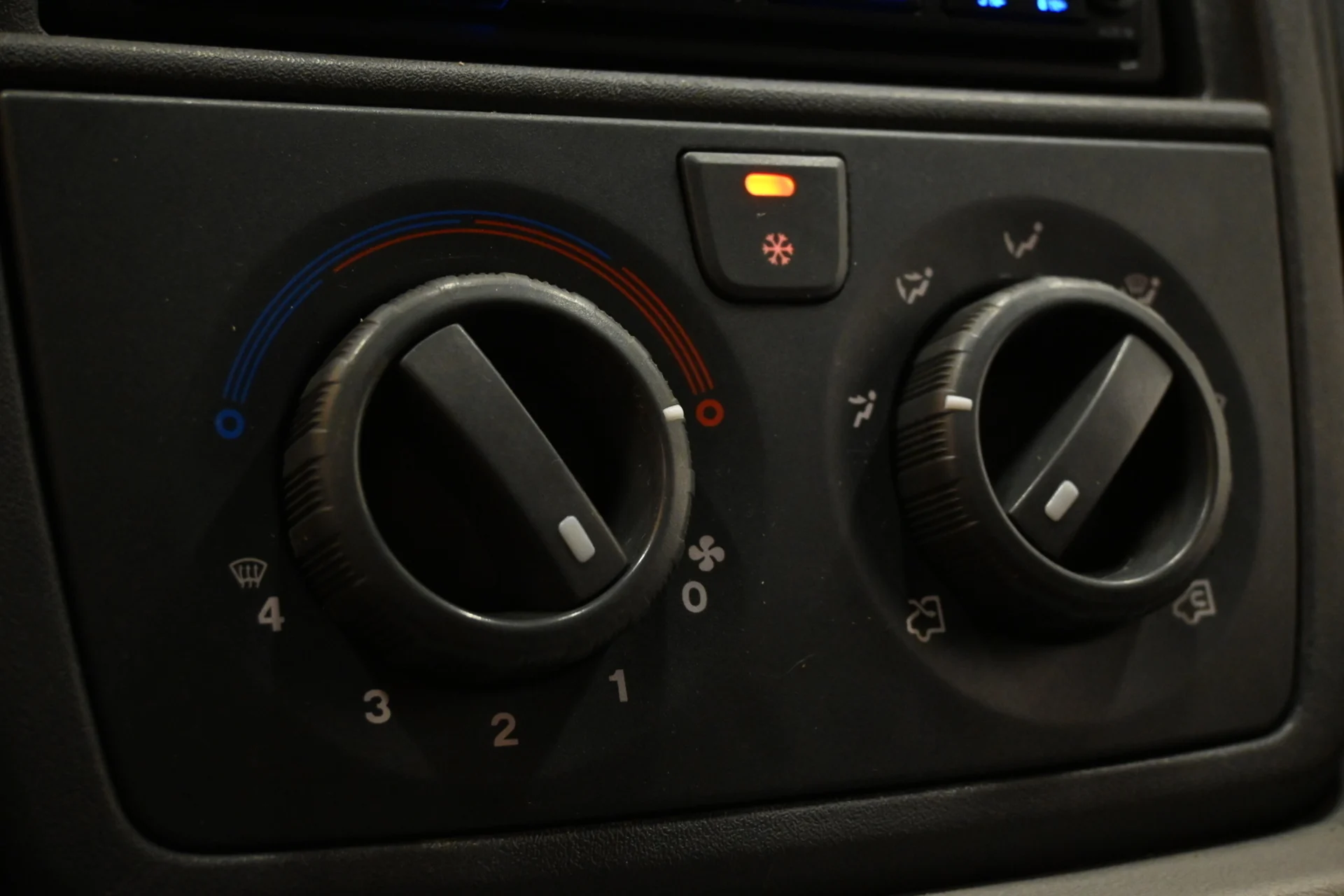 Car Image - 2ffoLnxjO2I1O3XgDJjh02