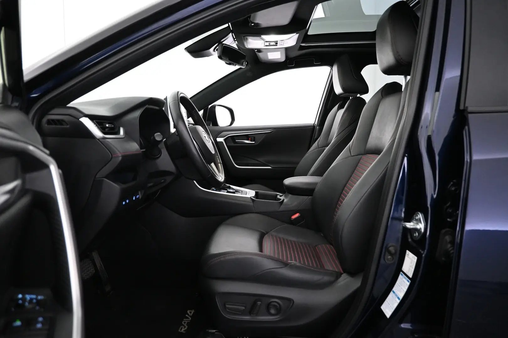 Car Image - 3EiiYGUp6XvJDncb9sjRMa