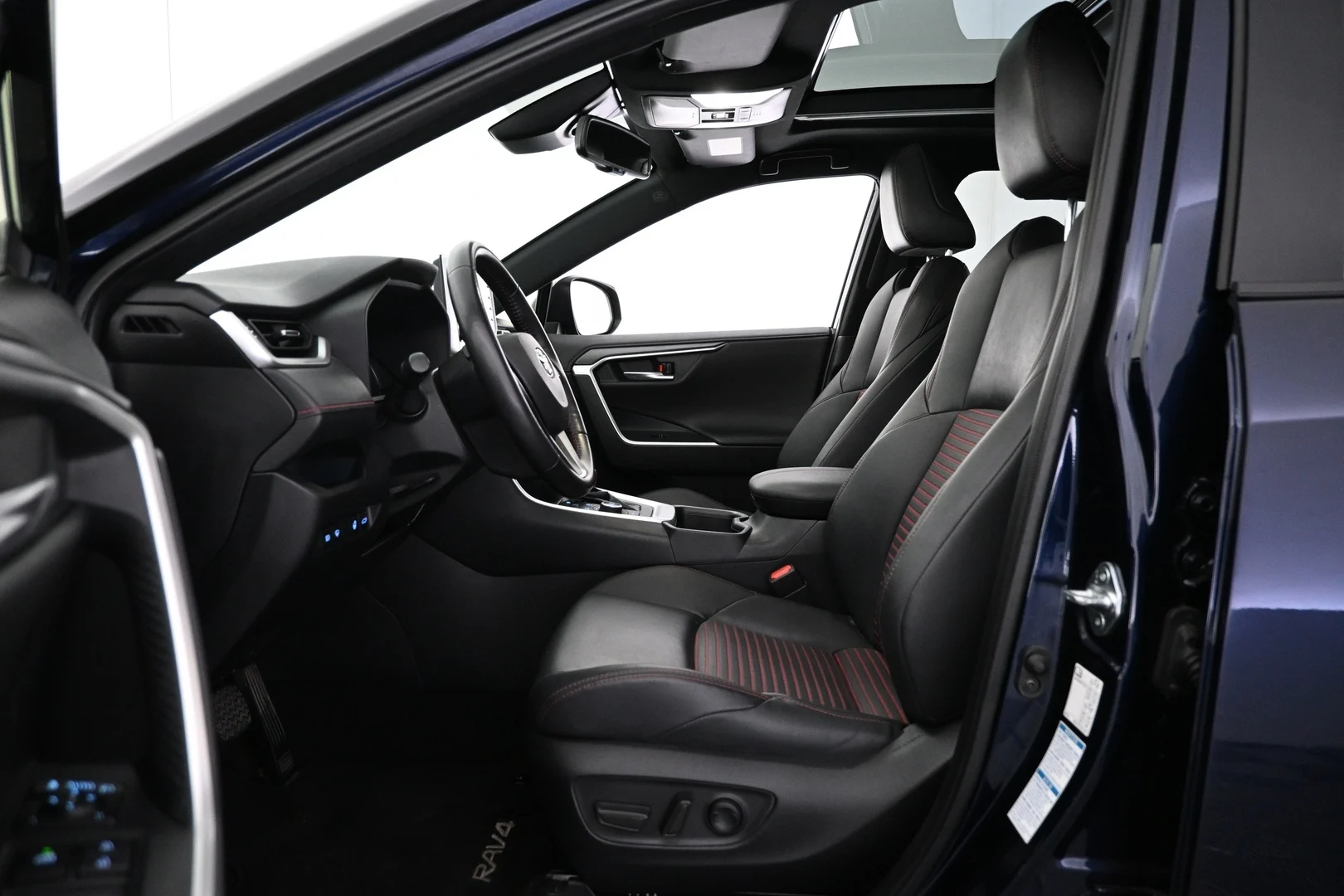 Car Image - 3EiiYGUp6XvJDncb9sjRMa