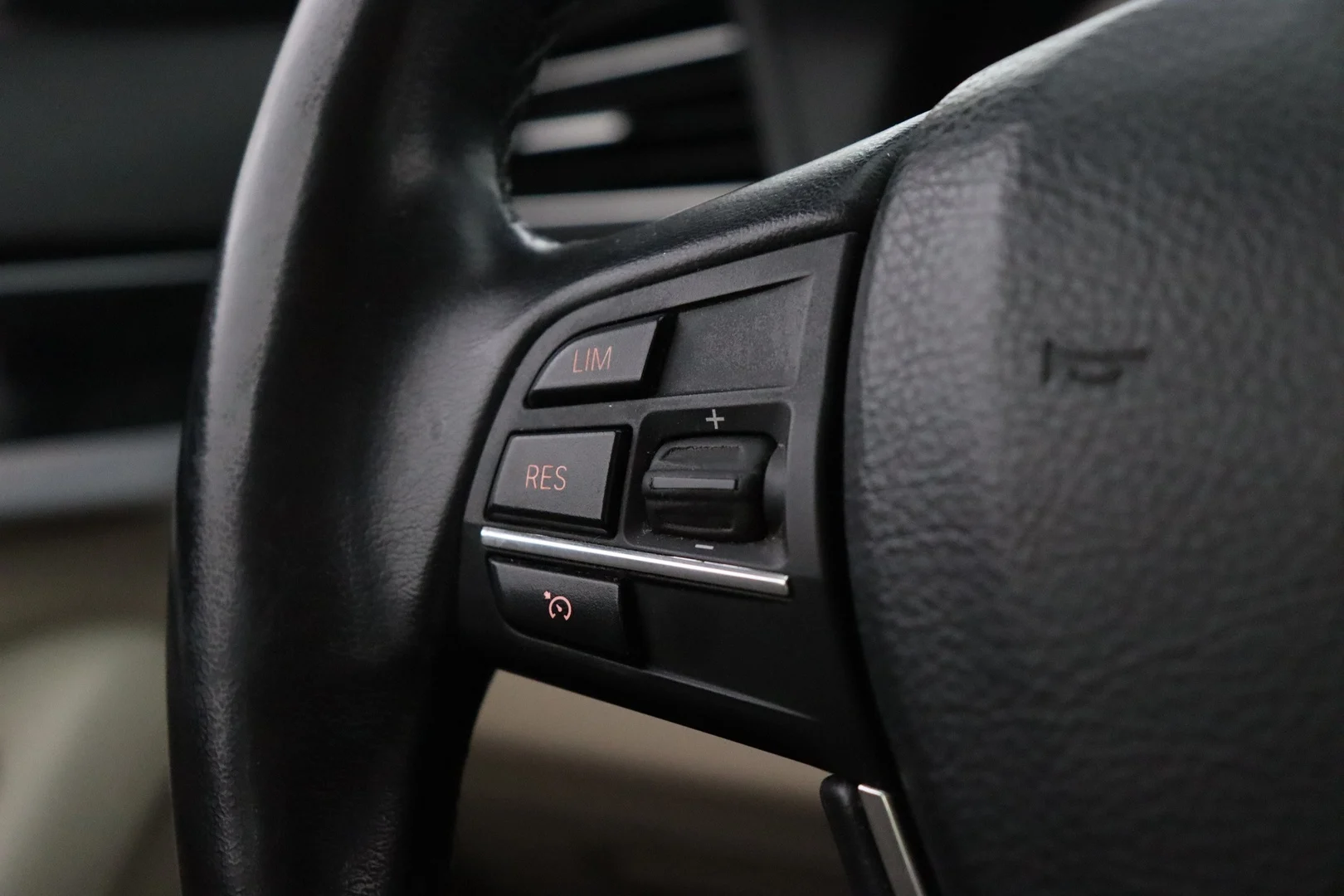 Car Image - 28uMtyV2FQ9cKmmyrpkDWP
