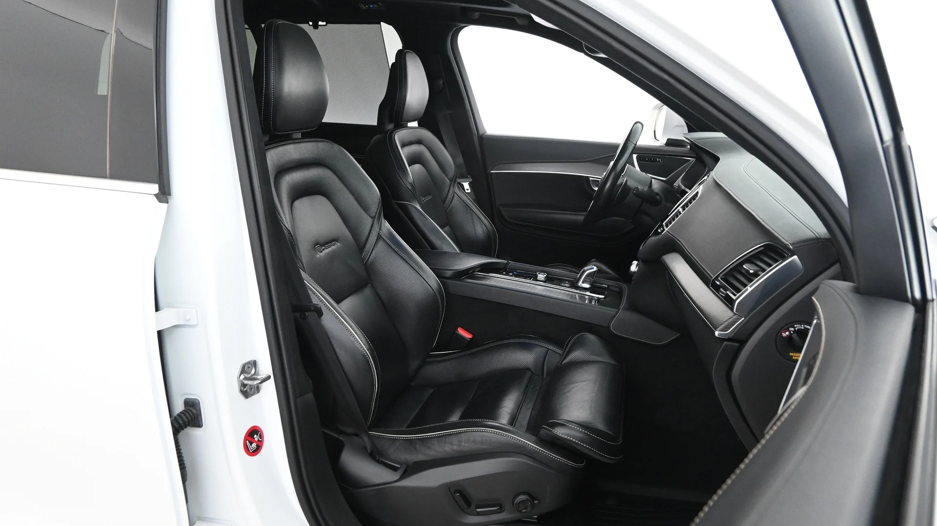 Car Image - 53QRRrm5nyxEyptJ8X46OO