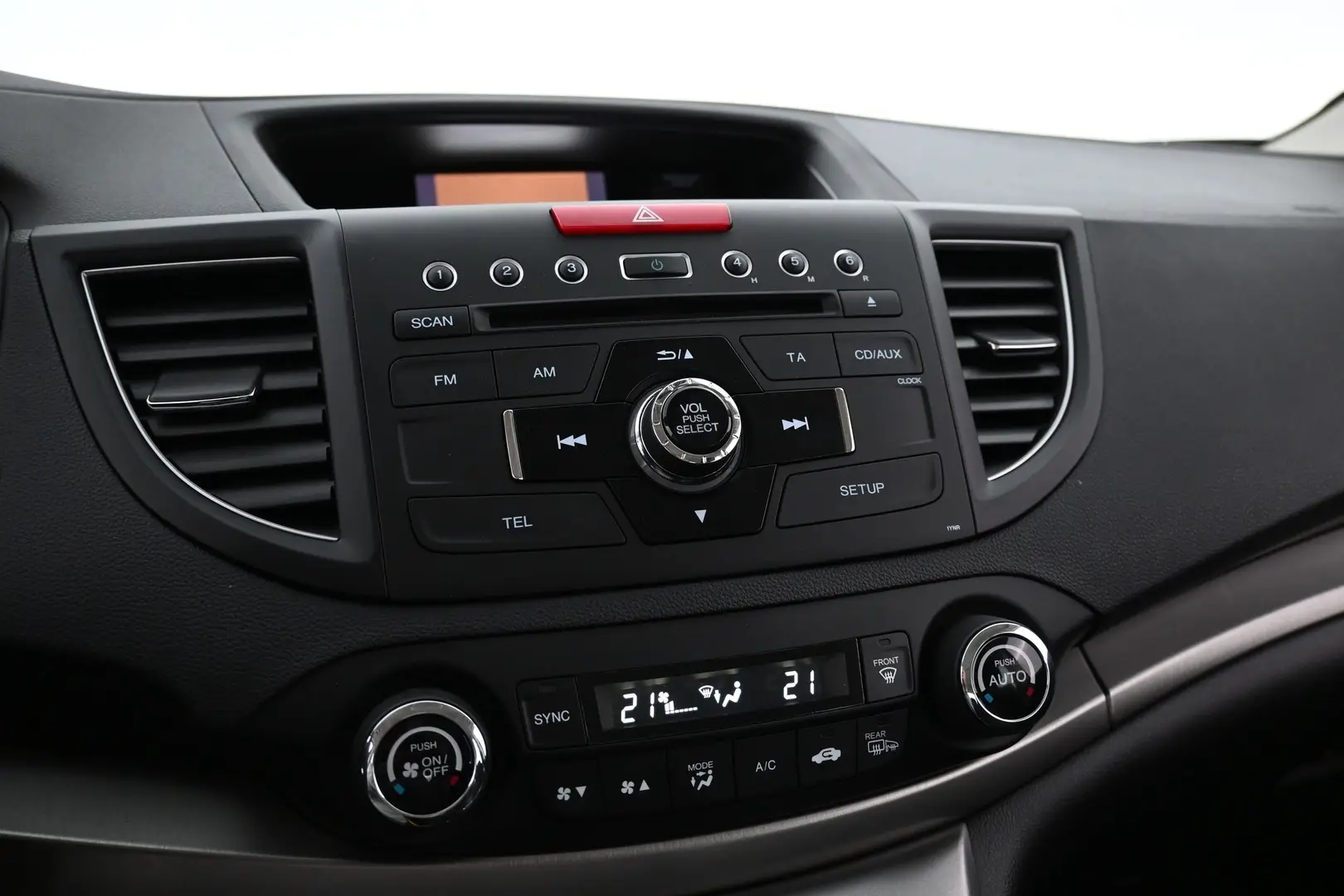 Car Image - 3YtZO0HCrPHDz6eUpvPZ7p